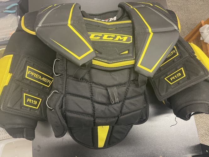 Intermediate Medium CCM  Premier R1.9 Goalie Chest Protector