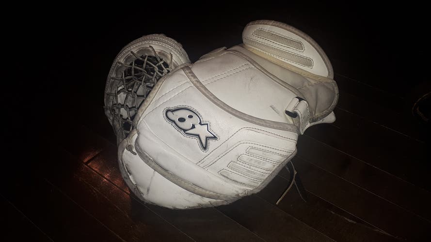 White Used Senior Brian's Regular Optik Pro Goalie Glove