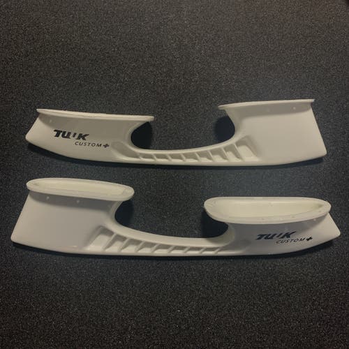 BRAND NEW Size 288 Bauer Tuuk Custom + Skate Runners Holders