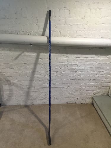 Easton Synergy Pro Stock Grip RH Hockey Stick
