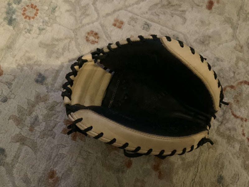 Adult Right Hand Throw 32.5 " Gg elite Catcher's Glove