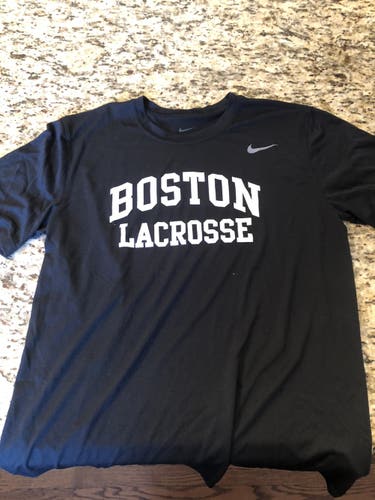 Boston U Men’s Lacrosse Nike Dri-Fit Medium T-Shirt
