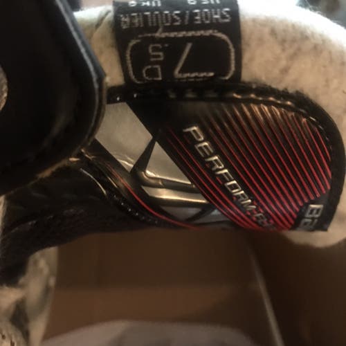 Used Bauer Vapor X2.9 Regular Width  Size 8 Hockey Goalie Skates