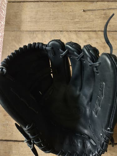 Used Right Hand Throw Baseball Glove 11.75"