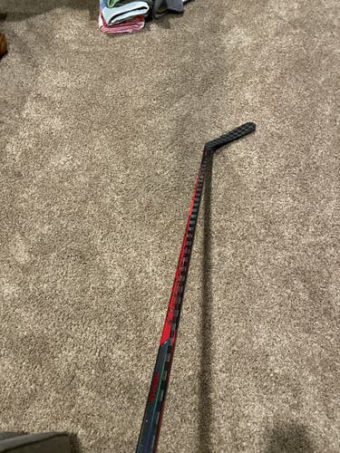 Senior Right Handed Toe Pattern  Jetspeed FT4 Pro Hockey Stick