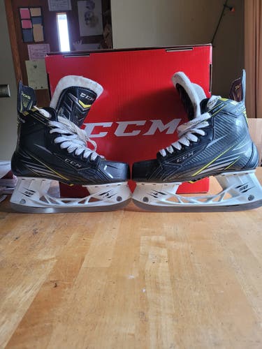 Senior Used CCM Tacks Vector Plus Hockey Skates Extra Wide Width Size 6.5