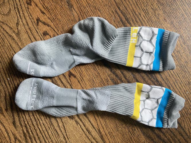 Gray Adult Men's Used Large Nike Socks