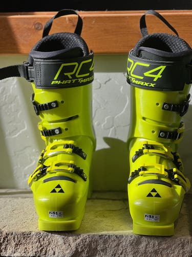 New Fischer RC4 Podium 130 Ski Boots Size 25.5