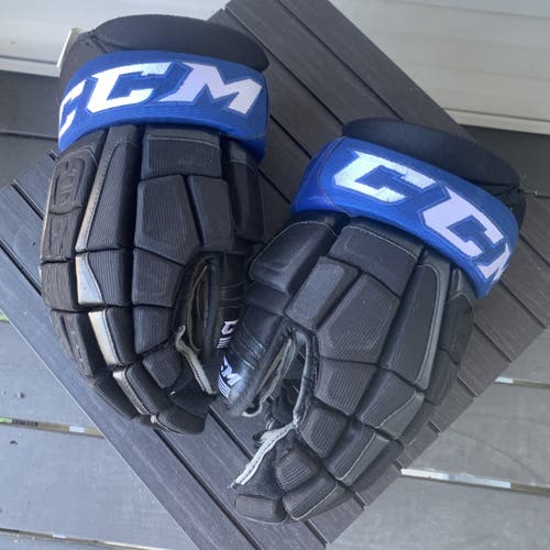 CCM pro 14inch Tampa Bay 3rd gloves