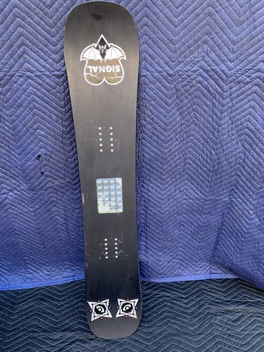 Signal 130cm Without Bindings Soft Flex True Twin Snowboard