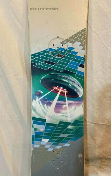 1999 burton snowboard with dinasaur Dinosaurs Will Die Heneghan 2023 White / 153 Optimal control The design ensures optimum control while riding Burton Reissues 4 Iconic Snowboards