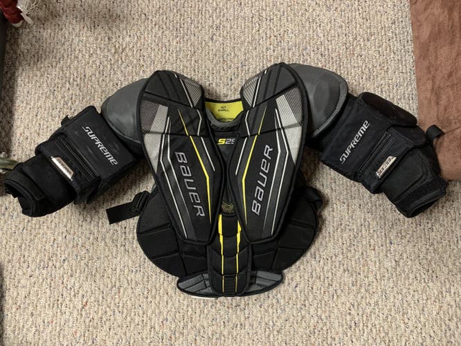 Intermediate Small Bauer Supreme s29 Goalie Chest Protector