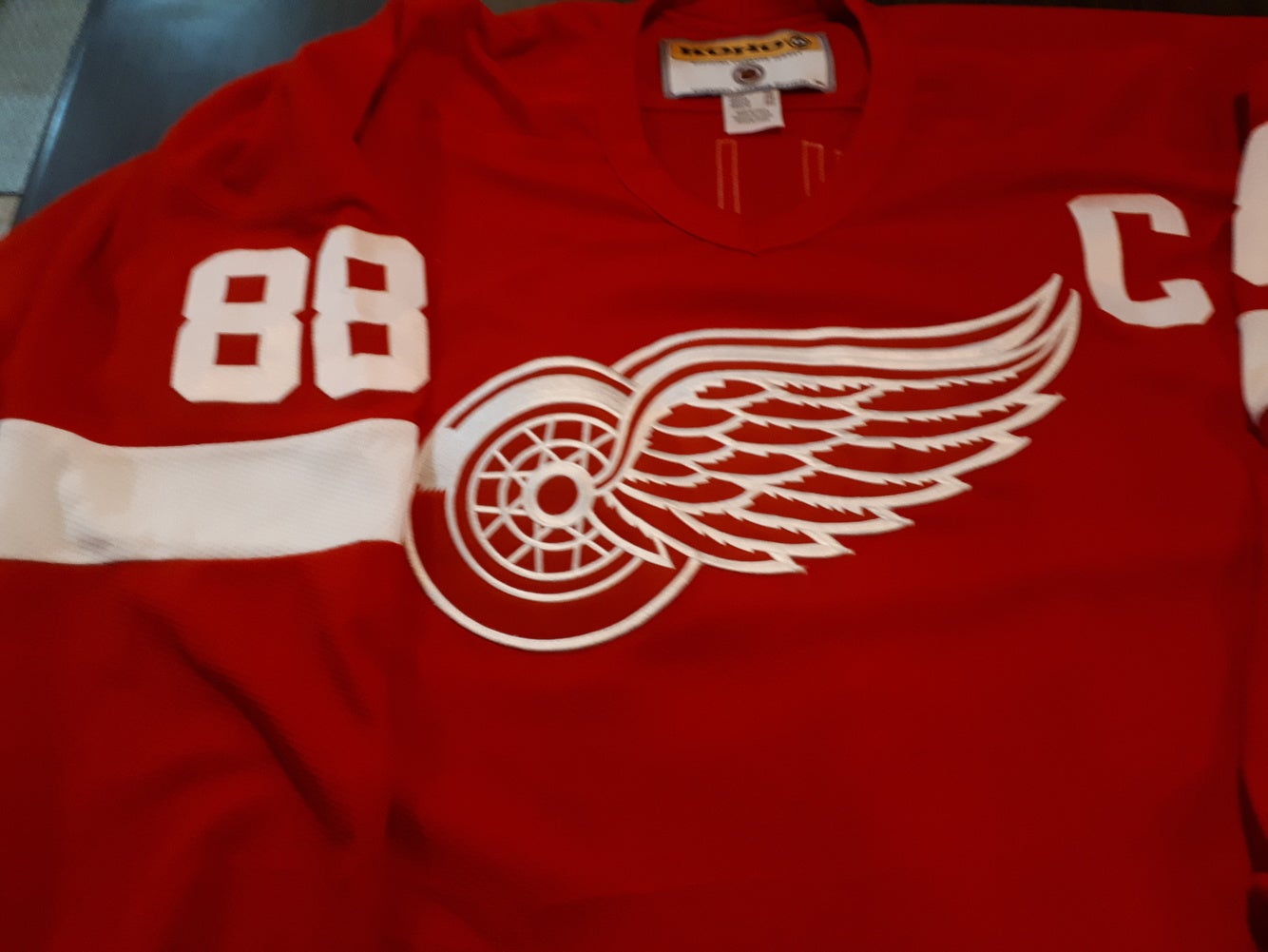 Red Wings C jersey