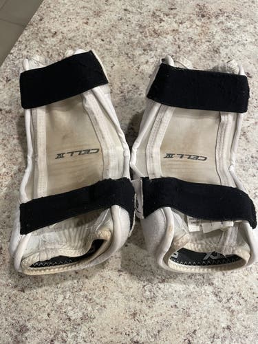 Stx cell IV lacrosse elbow pads