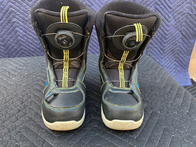 K2  Size 1 Kid Mini Turbo Snowboard Boots