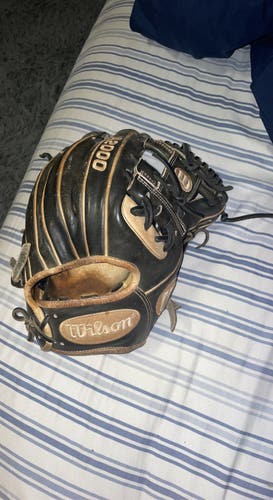 Black High School/College Infield 11.5" A2000 1786 Baseball Glove