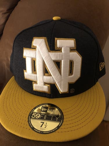 Notre Dame Fighting Irish New Era NCAA big logo fitted 7 1/2