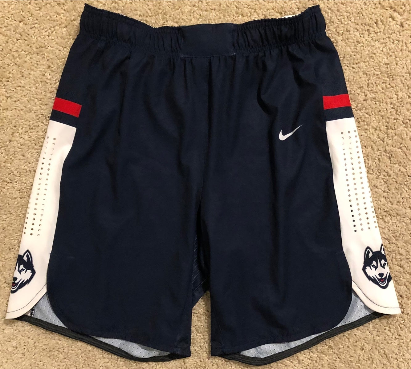 nike uconn basketball shorts