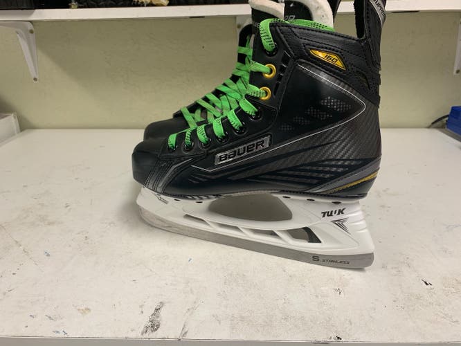 New Bauer Regular Width Size 6.5 Supreme 160 Hockey Skates