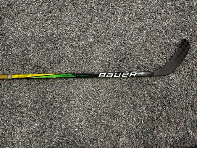Used Bauer Supreme UltraSonic Hockey Stick P92 RH 40 Flex