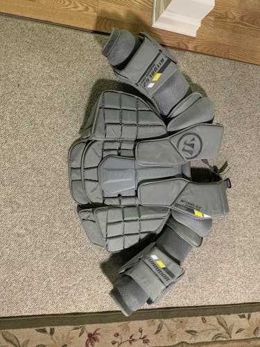 Used Large Warrior Pro Stock Ritual G2 Goalie Chest Protector