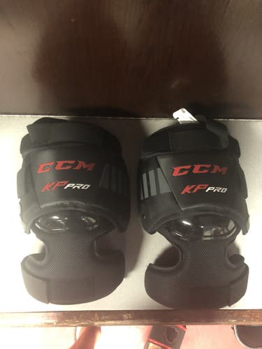 CCM goalie knee guards