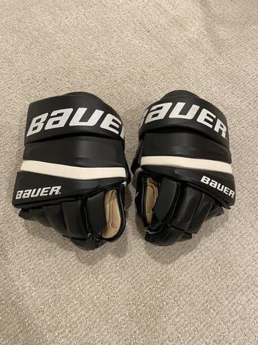 Bauer Supreme 3000 Hockey Gloves Black SR 14”