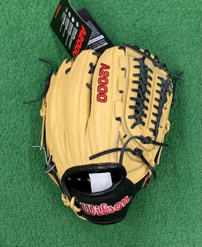 2022 Wilson A2000 D33 11.75" Pitchers / Utility Baseball Glove - WBW1003921175
