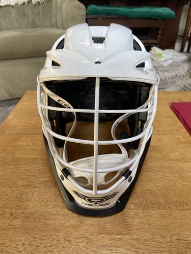 White Adult Player's Cascade S Helmet