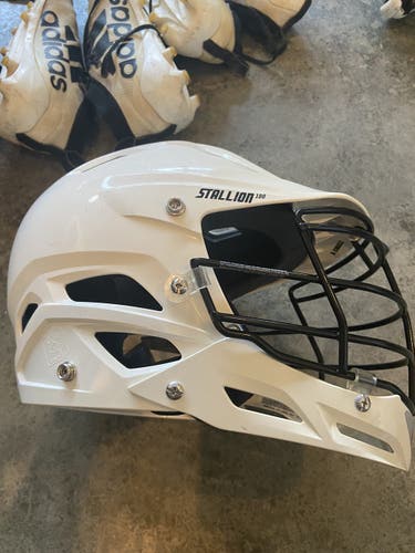 White Youth Player's STX Stallion 100 Youth Helmet XS