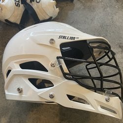 White Youth Player's STX Stallion 100 Youth Helmet XS