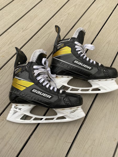 Senior Bauer Regular Width Pro Stock Size 7.5 Supreme UltraSonic Hockey Skates
