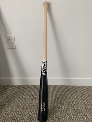 BRAND NEW Zinger CUSTOM 33.5" Professional MODEL X71 PRO WOOD BAT