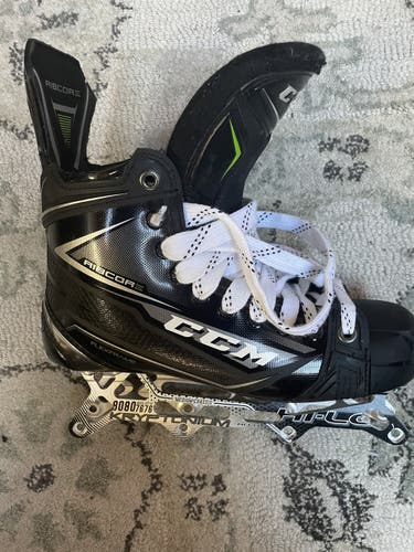 Senior New CCM Inline Skates Regular Width Size 7