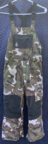 Big Boys Volcom Barkley Bibs Size Medium Camo Color
