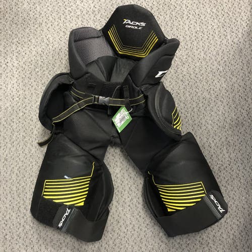 Used Ccm Tacks Girdle Md Pant Breezer Ice Hockey Pants