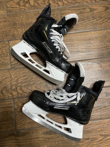 Bauer Pro Stock Size 9.5 Supreme 2S Pro Hockey Skates