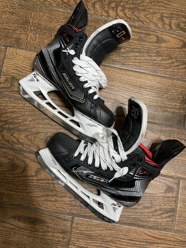Bauer Pro Stock Size 9.5 Vapor 2X Pro Hockey Skates
