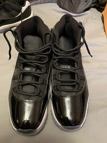 Jordan 11 space jam size 13