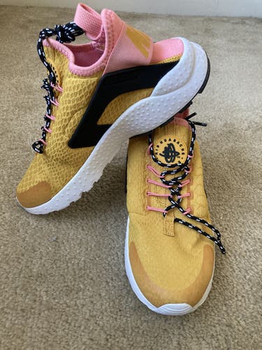 Nike Air Huarache Running Shoes