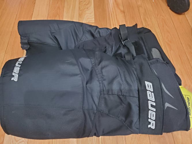 Black Senior Pants and 2 Shells - Used Small Bauer Supreme 190 Hockey Pants