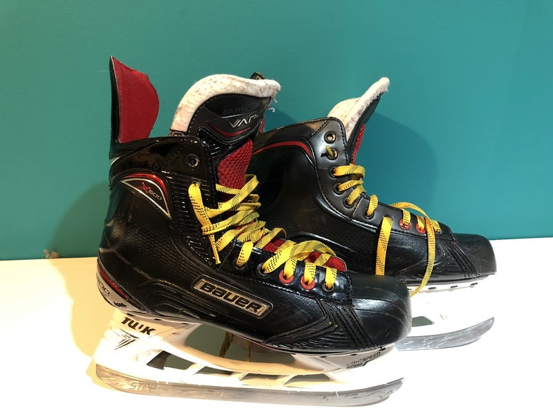 Senior Bauer EE Width Vapor X600 Hockey Skates - Size 8