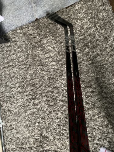 2 PACK CCM Jetspeed Team Sticks P28 Left 75 Flex