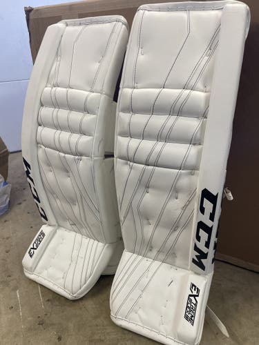 White Senior 36" CCM  Extreme Flex lll Goalie Leg Pads