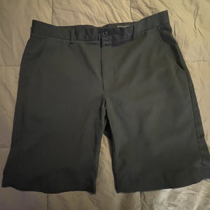 Greg Norman Black Size 34 Golf Shorts