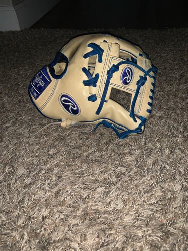 High School/College Right Hand Throw 11.5" Heart of the Hide Baseball Glove