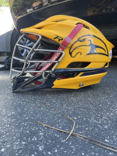 Cascade R Yellow Men's Lacrosse Helmet, Adjustable