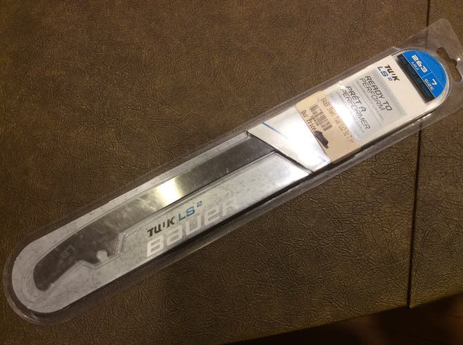 New Bauer Tuuk LS2 263 mm