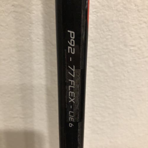 Used Right Handed Vapor FlyLite Mid Pattern Hockey Stick