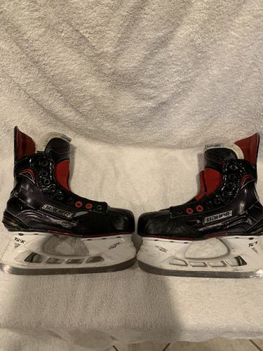 Junior Bauer Extra Wide Width Size 3 Vapor X800 Hockey Skates